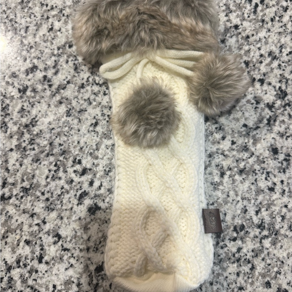 Ugg Wine bottle holder